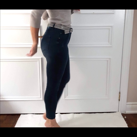 🔅Host Pick Eighty-Two Blue Jeans - Picture 2 of 16
